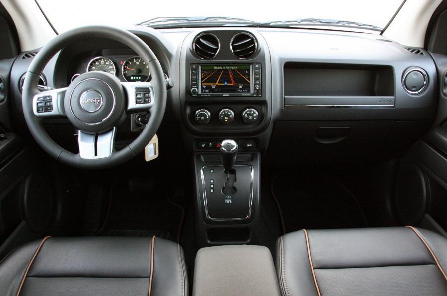  Jeep Compass 2011 года  (фото 68 из 97)